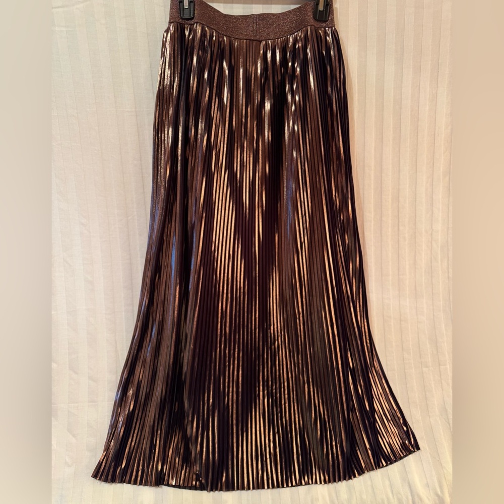 Elegant Chico’s Metallic Pleated Maxi Skirt Rose Gold size 0 NWT